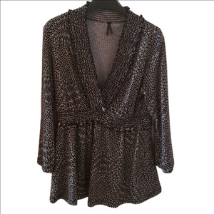 Lapis black/white print Peplum smocking detail top